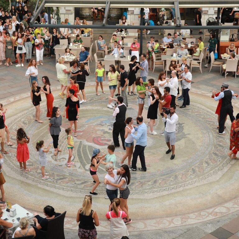 107380382_284616052975924_6449210333451514142_n-min