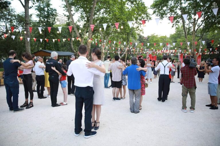 107451273_201814144519979_832414544377083475_n-min