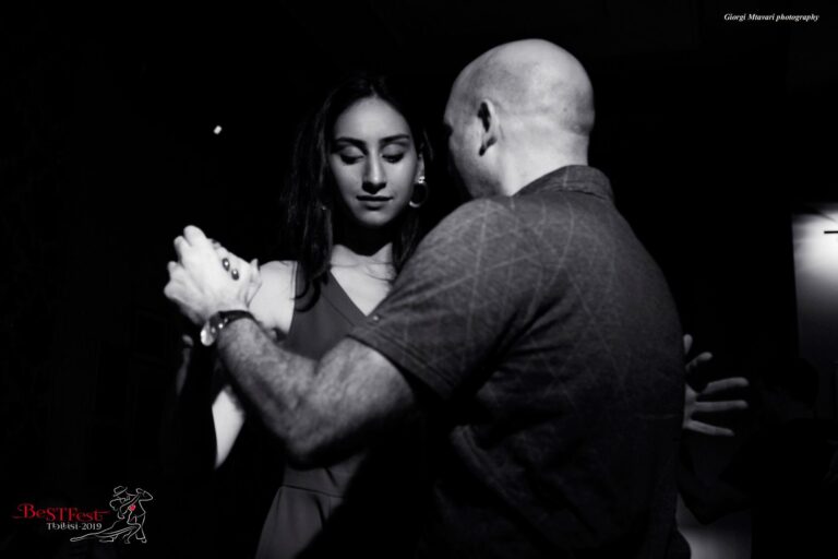 61193422_566818850512108_6357365558807101440_n